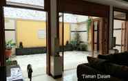 Lobby 5 3 Bedrooms at GK Gallery Rumah Sewa