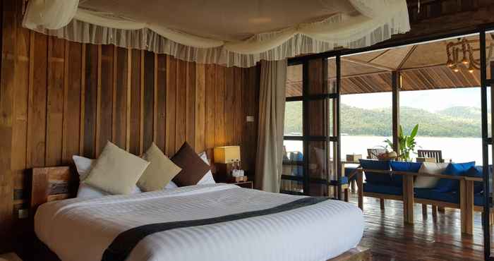 Kamar Tidur Mountain Float