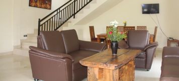 Lobi 3 Villa Bungsil Gading