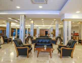 Lobby 2 Korat Hotel