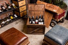 บาร์ คาเฟ่ และเลานจ์ Anika Destiny