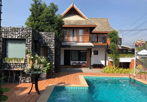 สระว่ายน้ำ The Loft Riverside Chiang Mai