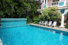 Swimming Pool Royal Guesthouse At Chiang Mai Old City By Hjz
