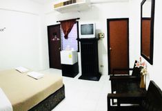 Bedroom 7 Royal Guesthouse At Chiang Mai Old City By Hjz