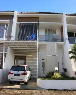 Villa Poermira 1 Batu - Three Bedroom, SGD 73