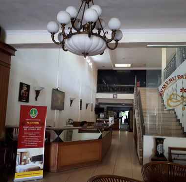 Lobi 2 Semeru Park Hotel