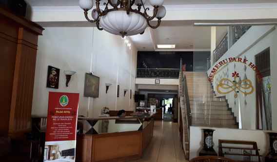 Lobby 2 Semeru Park Hotel