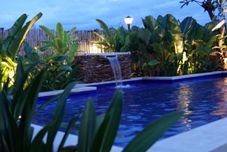 수영장 Pondok Jempiring Kuta