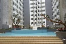 Swimming Pool Jarrdin Apartment Cihampelas by Indra