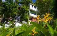 Bên ngoài 2 Balcony Villa