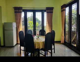 Lobi 2 Villa EVERGREEN by Anis - Three Bedroom