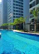 SWIMMING_POOL Park Hill No.1 Apartment