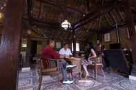 Bar, Cafe and Lounge Villa Kaliurang Ndalem Limasan