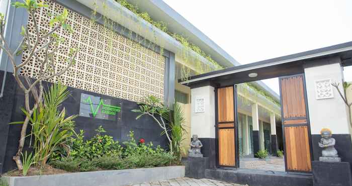 Bên ngoài V Canggu Dormitory