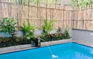 Kolam Renang 2 68 Rooms Canggu