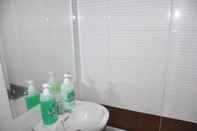 In-room Bathroom Private Apartement Margonda Residence 3