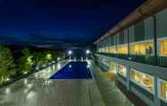Swimming Pool 2 Sky View Resort Buriram