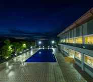 Kolam Renang 2 Sky View Resort Buriram
