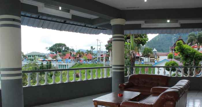 Lobi Star Hotel Parapat