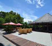 บาร์ คาเฟ่ และเลานจ์ 4 Kasuari Valley Beach Resort