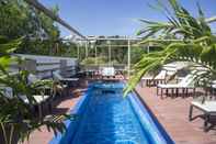 Swimming Pool CHILLAX Flashpackers Boracay