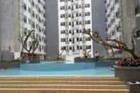 Swimming Pool Jarrdin Apartment Cihampelas by Erwin_Tiana