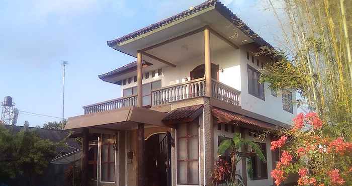 Lobby My Villa Lombok