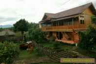 Lobby Rumah Kayu Serendira