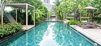 スイミングプール 4 River Sathorn By Favstay