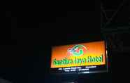 Bên ngoài 4 Hotel Santika Jaya