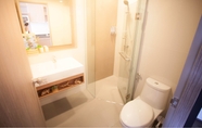 Toilet Kamar 6 Laguna Beach 509a