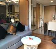 Common Space 2 Luxury Condo Sukhumvit 11-13 Asoke Nana nightlife