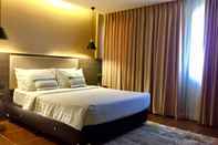 Kamar Tidur Home Crest Hotel