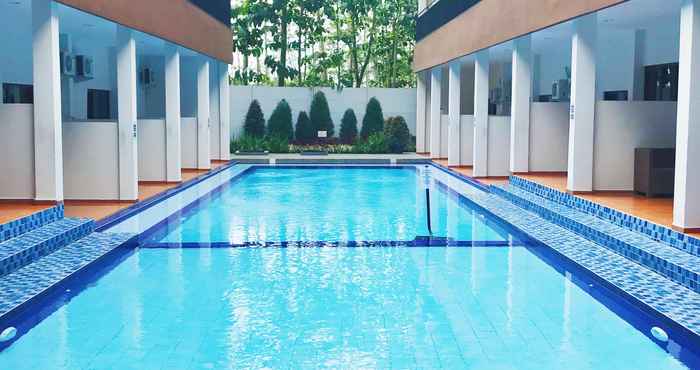 Swimming Pool Grand Batu Inn Hotel