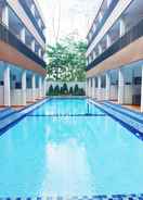 SWIMMING_POOL Grand Batu Inn Hotel