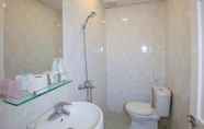 Toilet Kamar 4 Tri Tran Homestay