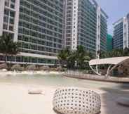 Bangunan 7 Azure Beach Resort Residences by MC Luchie