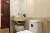 Toilet Kamar Victoria Hotel