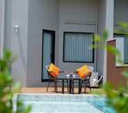 Swimming Pool 5 The Chill @ Krabi Hotel