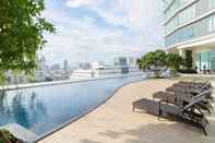 Swimming Pool Menam Residence By Favstay