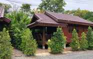 Bên ngoài 4 Sirimongkol Resort Suratthani