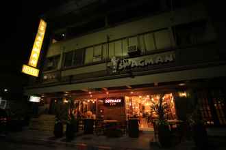 Bangunan 4 Swagman Hotel