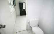 ห้องน้ำภายในห้อง 7 Cozy Room Near Mangga Besar