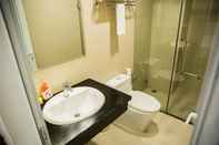 Toilet Kamar Rosavila Thai Nguyen Hotel & Serviced Apartment 