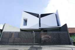 Tujutiga Suite, SGD 37