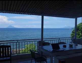 Exterior 2 Sea View at Villa Tanawangko Manado