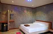 Kamar Tidur 4 Relax House Ratchaburi