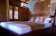 Bedroom 3 Maryan Moyo Bungalows Bar & Resto