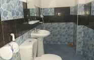 In-room Bathroom 6 Villa Feliza