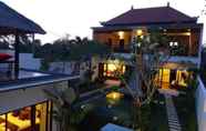 Bangunan 6 Villa Red Wood Forest